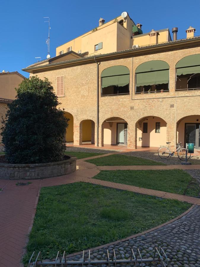 La Rocca Luxury Apartment Parma Bagian luar foto