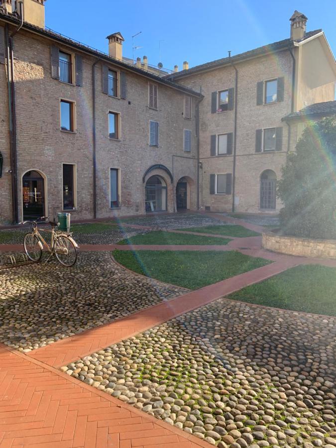 La Rocca Luxury Apartment Parma Bagian luar foto